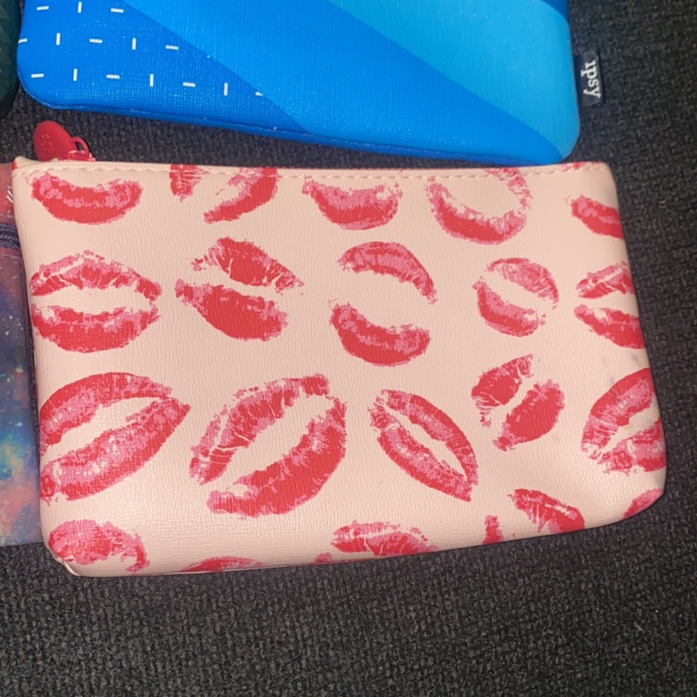 IPSY Assorted Makeup Bags - Picture 6 of 6